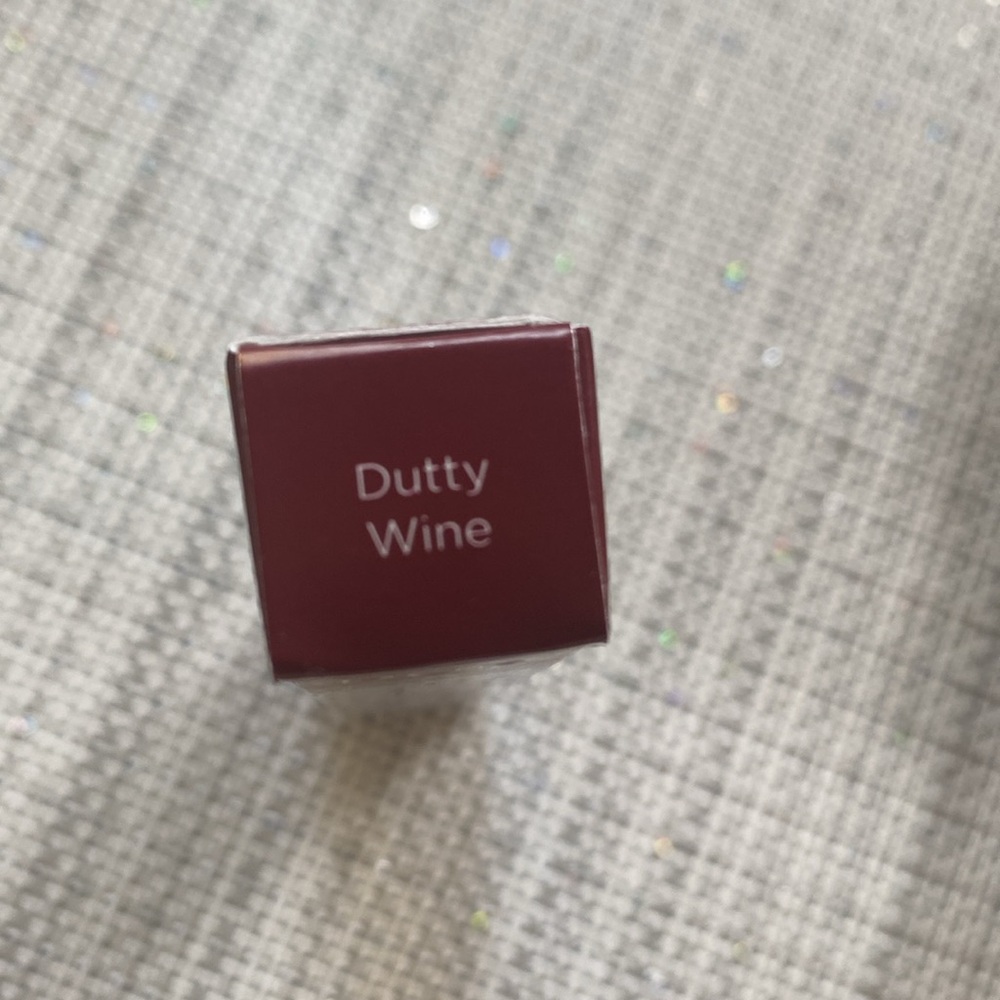 PUR Velvet Liquid Matte Lipstick in Dutty Wine - Picture 2 of 3